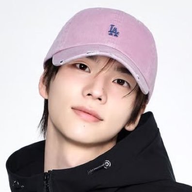 kazlovestws's profile picture. 