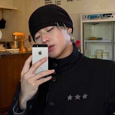 ㅤᅟ⌜       
ᅟㅤ  Nicotine my beloved ㅤㅤ
ᅟ         ⌟ㅤㅤㅤ