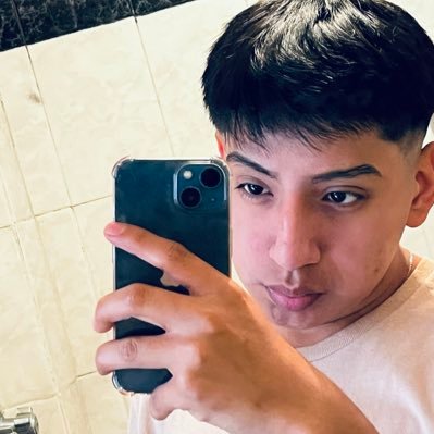 RY_THIAG0's profile picture. 𝐓𝐮 𝐛𝐨𝐲 𝐟𝐚𝐯𝐨𝐫𝐢𝐭𝐨 @RY_Thiago1