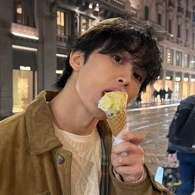 cavglry's profile picture. 