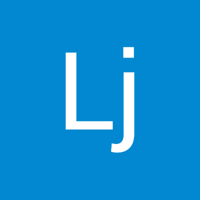 hhshsjs82952's profile picture. 