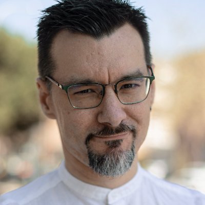 Lorenzo_Ayuso's profile picture. Director y guionista. Autor de 'Van Damme. El héroe de Vitruvio'. Analizo cine, TV y wrestling en @Vertele, @cinedivergente, @eamcinema,@CriticaSLMarcha y #UHEP