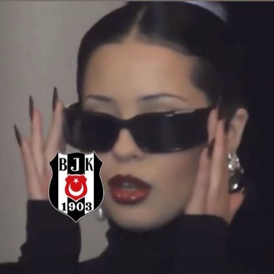 ozzzle0m's profile picture. I wish every piece of me would cease to exist.