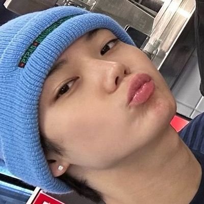 ohyulpace's profile picture. moonwalkin ♡