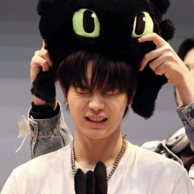 ohyuliverse's profile picture. stan #lngshot for a good life  | #오율 in my dna