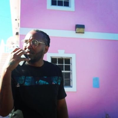 LeeBangah's profile picture. 🗣THE VOICE OF MY CITY
DM(V)
new singles out now #LoveYourFlaws #RunIt #LikeMe #ISHOULDVE 
 
https://t.co/EvD8Pa8Php