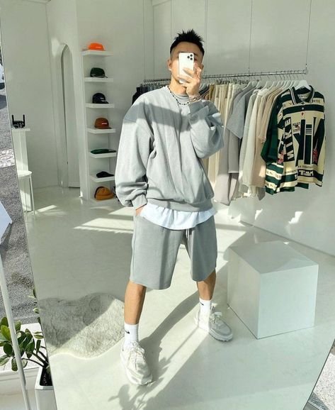 Lindas_parejas's profile picture. The way the moonlight shined upon her hair