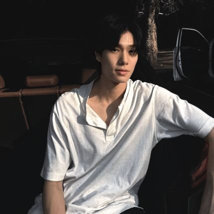 phuwintvng's profile picture. His gaze is like a rifle, Phuwin Tangsakyuen