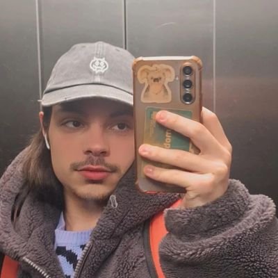 jav1est's profile picture. 