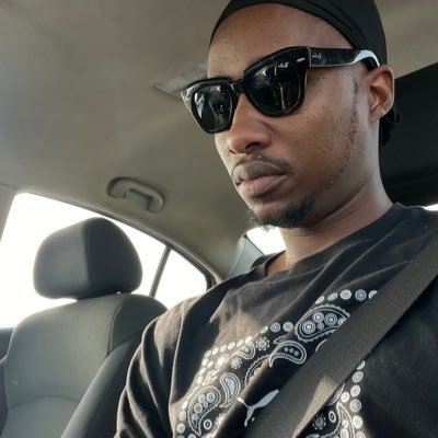 Reazons1's profile picture. Tweets are edited. Life isn’t.