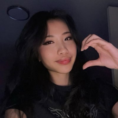 simp4cecefps's profile picture. retired CF Domme back to support @cecefps  | simps converted to Ceceism: 29