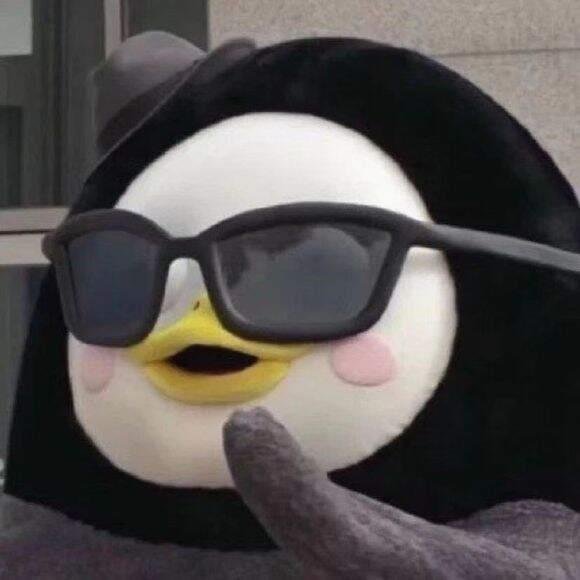 AzubikeAngela's profile picture. My cat is judging my dance moves