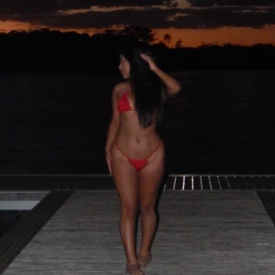 isadoraoliveira's profile picture. 🙋🏽‍♀️