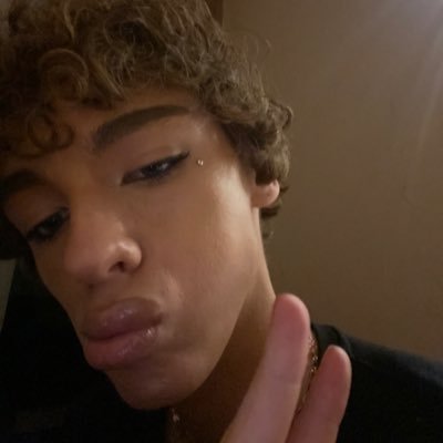 BARDILYES's profile picture. 1st french bardigang | @97benzz ♡