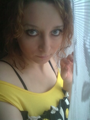 com2012_'s profile picture. 