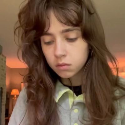 keycarabiner's profile picture. @clairoshq