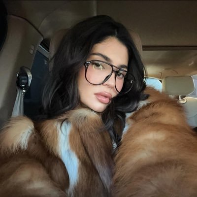 bayeonist's profile picture. spreading love and kindness