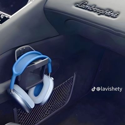 anshjaa's profile picture. Graphic Designer