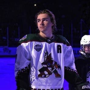 LYSELL23's profile picture. #nhlbruins – #goblue〽️  – #dirtywater – #NEpats – #forksup🔱