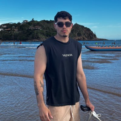 _alesalvador_'s profile picture. piscis cómo Justin 📚Publicidad