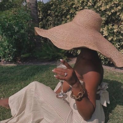 alvezz_ro's profile picture. | #Govegan | silenciosamente barulhenta | 🔺•🇧🇷• 🇯🇴