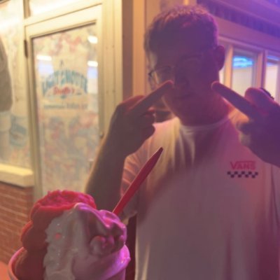 ItsaBlitz's profile picture. 🪿🥊 | ✈️🏈 | bloom to death | we are madden | nyj, nym, njd, sea l