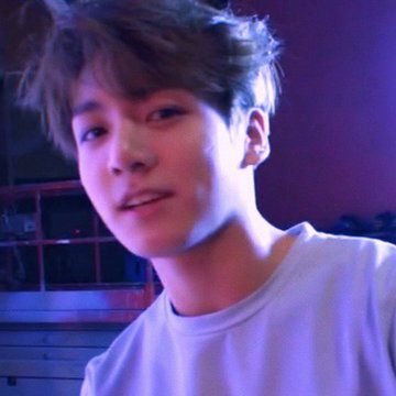 ggukiemioo's profile picture. koo y yo escuchando Creeper vs Zombie mientras nos damos besos