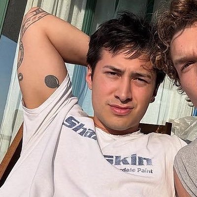 thefolklcre's profile picture. people pleaser