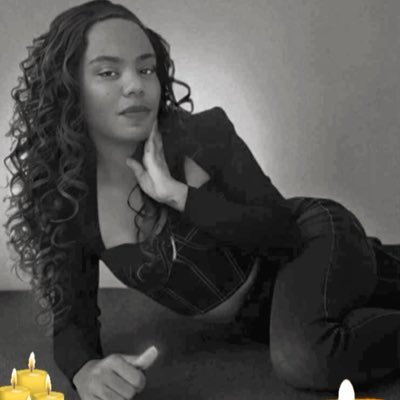 ZoeyXrRhenae_94's profile picture. blind/visually impaired singer/songwriter &  i love to help people i thank God 4 all my bleassings truly❤️