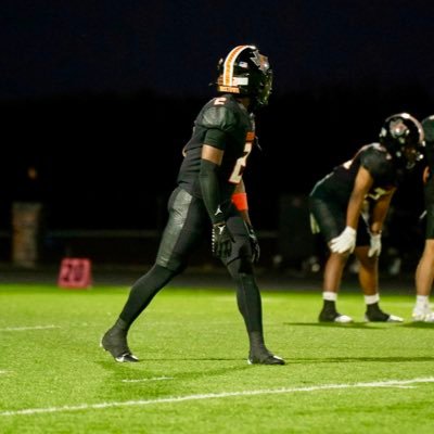 quicotton2's profile picture. C/O 2026 | Ferris High School | Student Athlete | Football & Track | Slot & Running back & Returner |3x First Team All-District(sophomore/junior)|3.8GPA 💡