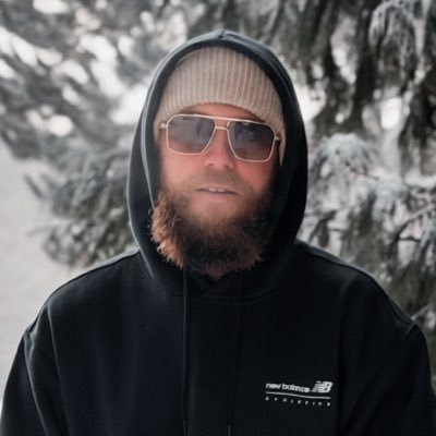 tomspark_'s profile picture. Podcast Host & Educator