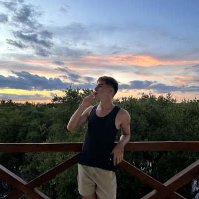 trejouzq2's profile picture. TELEGRAM 1 AÑO X SOLO $300 MXN (info al DM) instagram: trejouzq 🤫https://t.co/tYm4jfGmgl