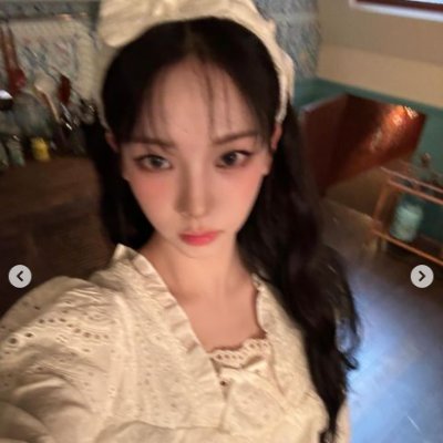 juitfy's profile picture. shadow lace ♡ fragile dreams delicately sewn + businesses blooming in hush