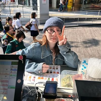 JjUudh21107's profile picture. LINGORM...............🍳Ormkornnaphat 🤍 Linglingkwong 🪽 🦜อุนยายของ อาบู ชิกเก้น คอง🦜
💜🍳🐶🪽🦜💜