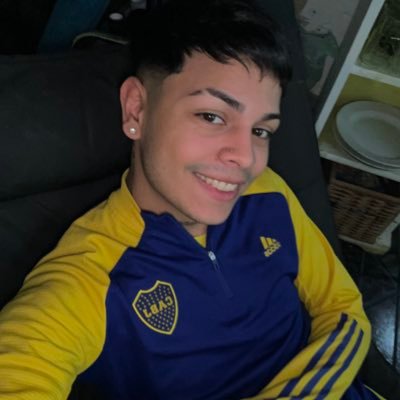 naahuumaidana's profile picture. del mar de olas de personas indomables. CABJ