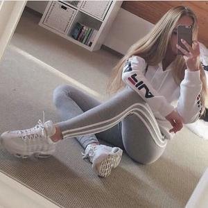 Larysse11's profile picture. Then I'll float on down the river