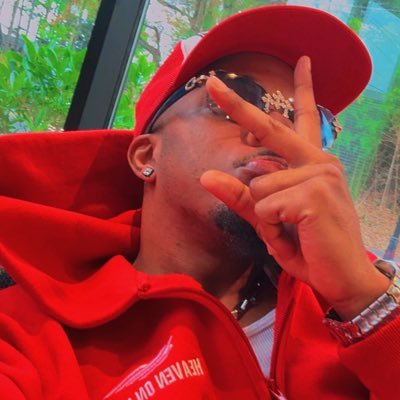 bullybidness's profile picture. Back Outside For A Lil Bit📍. DM open for BOOKINGS & BARTENDING inquiries only! Don’t waste your time 🫶🏽.