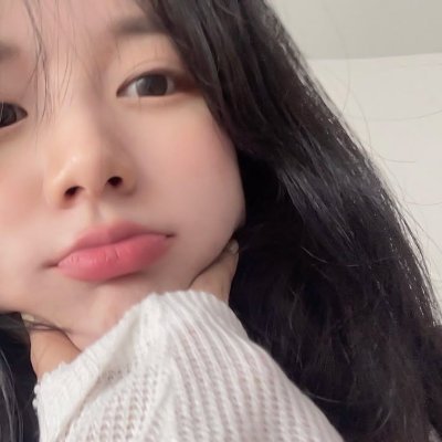 imquirry's profile picture. tiny fairy stitched from petals & glow 🌸🧚‍♀️✨ I float through moonlight, sipping dew and leaving soft magic behind 🌙