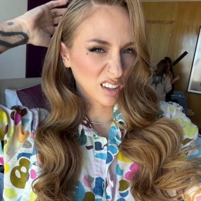 Ashey1110975339's profile picture. 