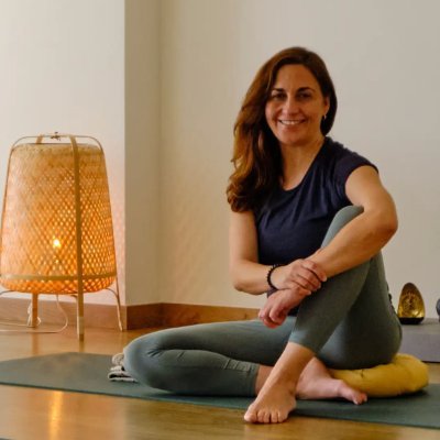 yujesyoga's profile picture. Dicen que... yoga es el cese de las fluctuaciones de la mente.