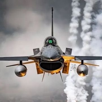 FightersReport's profile picture. @aeronaut1406 on Instagram.                              
aviation and football