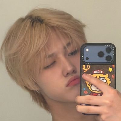 al1enmrsh_'s profile picture. juwon lov eunseo poyepel 💕