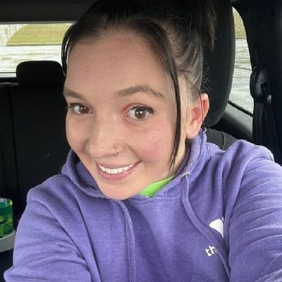 DianaRobin64608's profile picture. Simplicity is the key to Brilliance