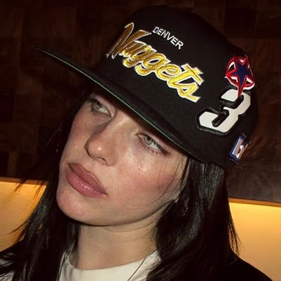 friengrexn's profile picture. 4:47 becca