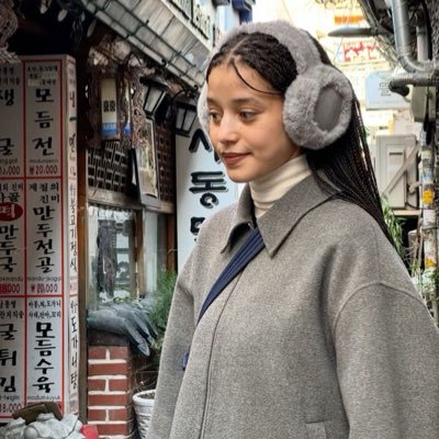 spacedandys's profile picture. big fan of unlikable female characters