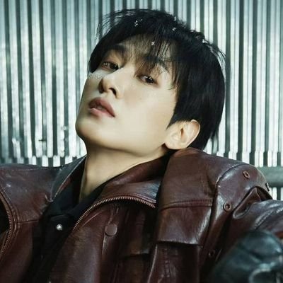 sydricklim's profile picture. ⋮ ⌗eunhaekyusung ┆. ⋆.˚ mainly for suju⁸, bigbang⁴ and jang hyunseung 𖹭.ᐟ 🇵🇭🇨🇳 ؛ ଓ i write depends on my mood ≽^• ˕ • ྀི≼ 20+ ༝༚༝༚