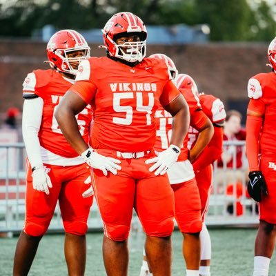 Davoohill54's profile picture. ★ ★ ★ ☆ ☆ DT Homewood - Flossmoor HS - Class of 2027 - 6’3, 295 lbs -  (16 years old) HFC: @tjmcallister07