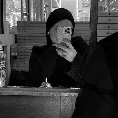 abrarhhhh's profile picture. إنّما هي أيامٌ ونمْضِي..