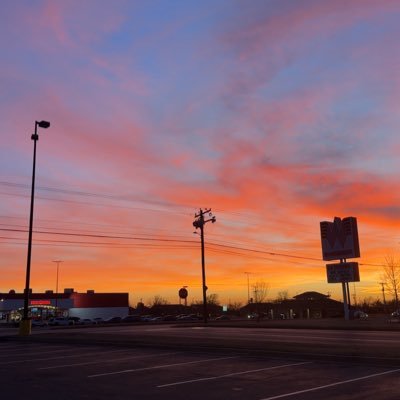 thomascrdbl's profile picture. tennis fan / osu alum