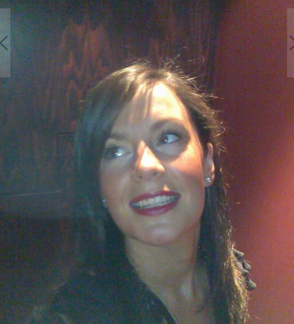 Hello, I'm a superstar DJ, model and actress... Not really..!!!! I work in Marketing and live in Norfolk... :)